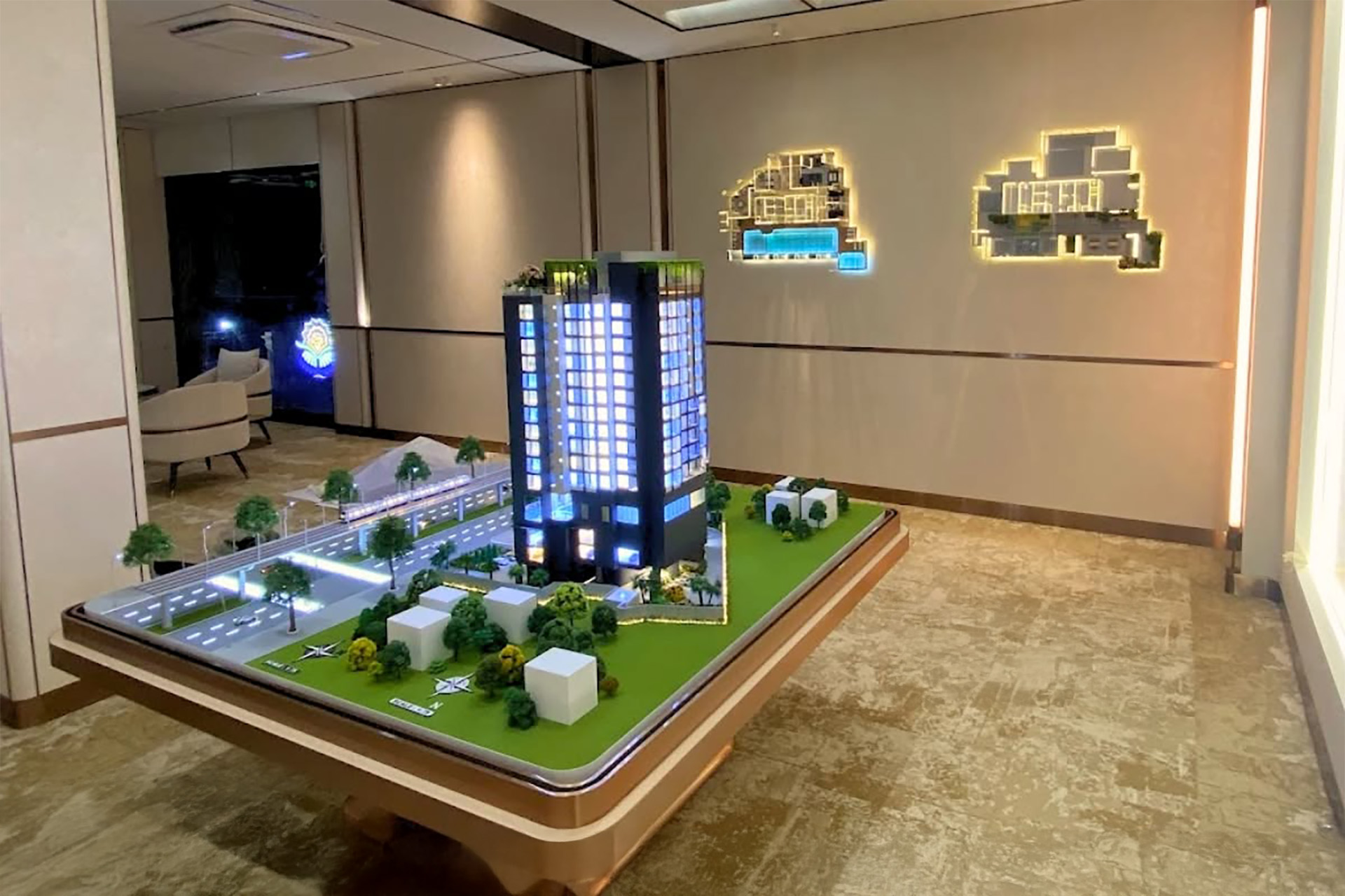 Sa bàn dự án Westique Residences